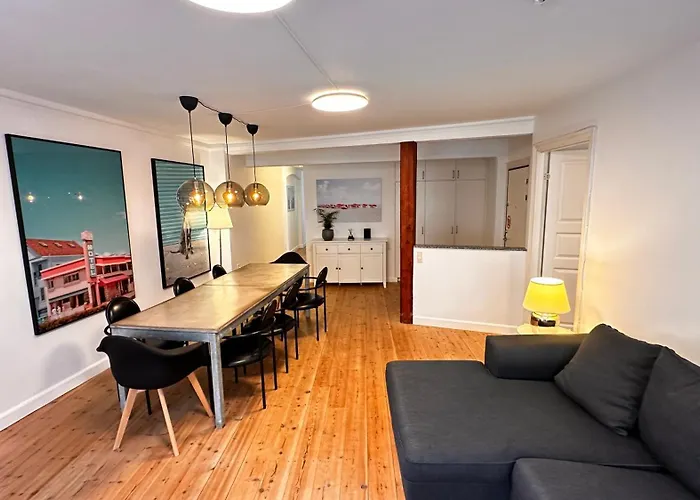 Central Apartment - Rap 7